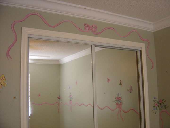 Ribbon Border Mural